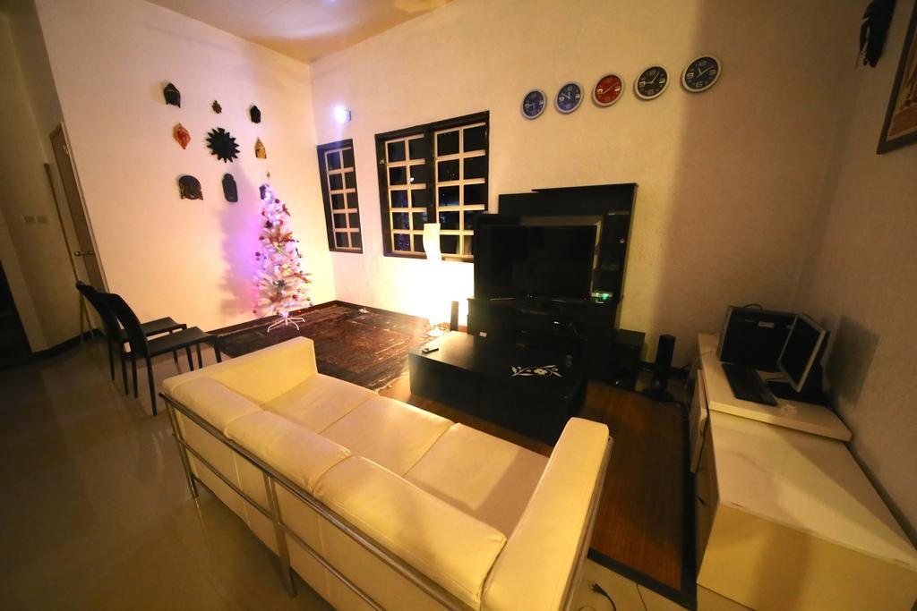 Dee Guest House Lapu-Lapu City Exterior photo