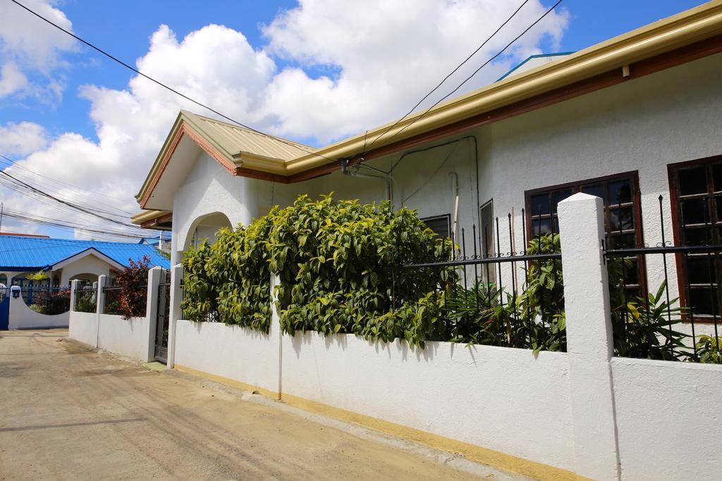 Dee Guest House Lapu-Lapu City Exterior photo