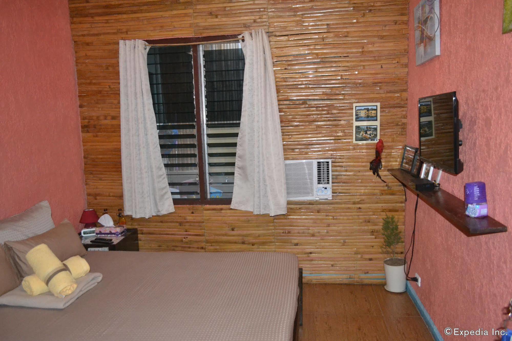 Dee Guest House Lapu-Lapu City Exterior photo