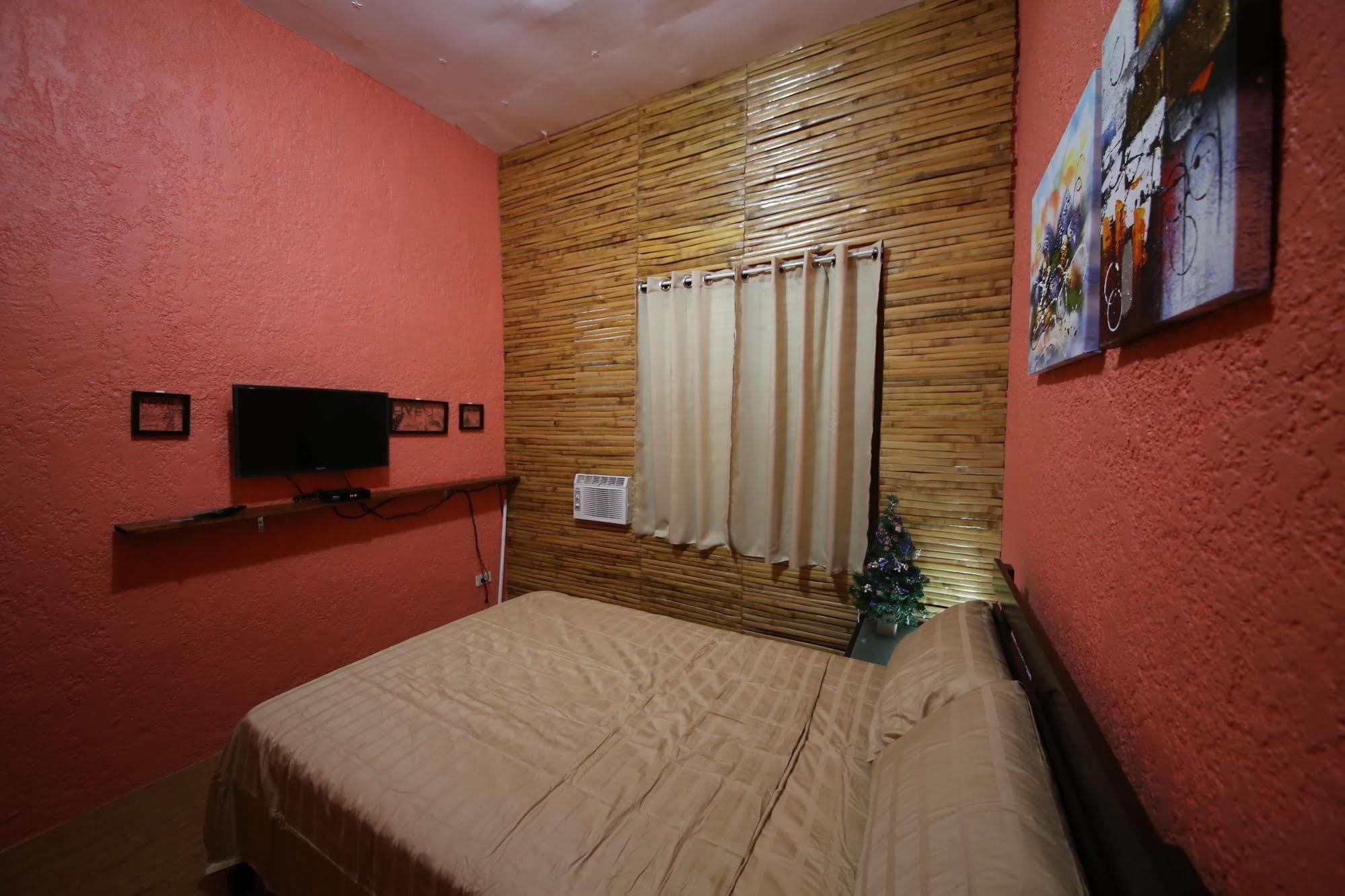 Dee Guest House Lapu-Lapu City Exterior photo